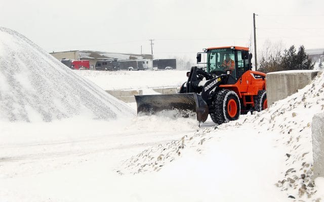 پنج نکته برای آماده سازی لودرها در فصل زمستان