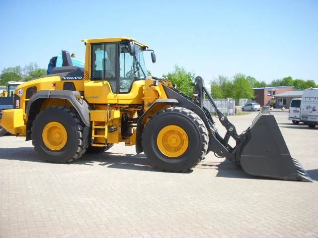 لودر ولوو L120