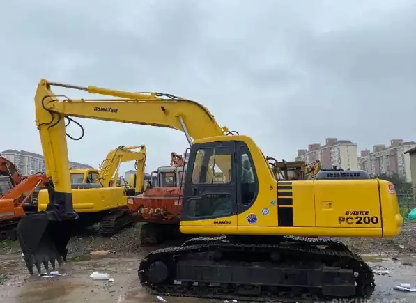 بیل مکانیکی کوماتسو PC200-6