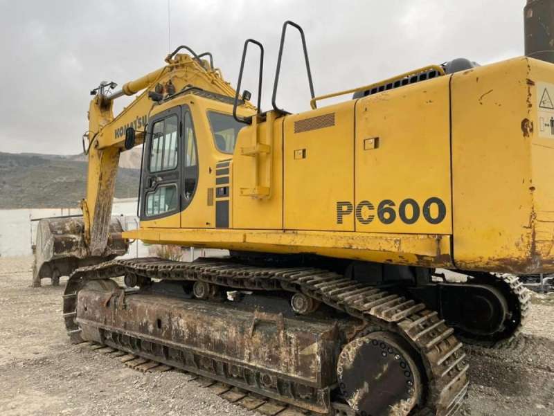 بیل مکانیکی کوماتسو PC600-6