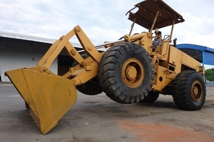 لودر کوماتسو W90-2