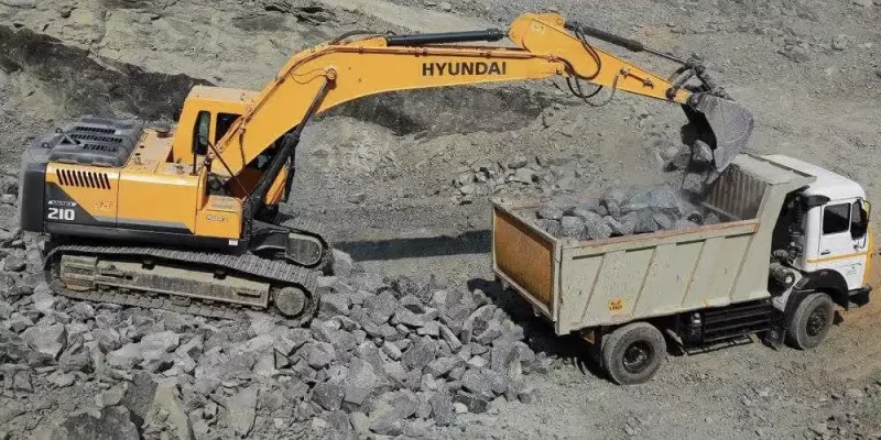 بیل مکانیکی هیوندای R210-7H (1)