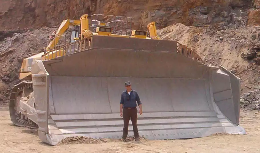 بلدوزر کوماتسو D575A-3 SD