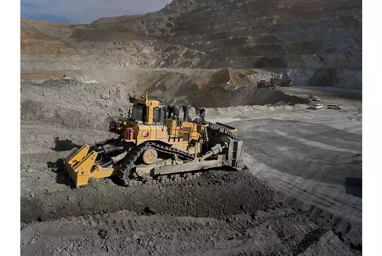 بلدوزر کاترپیلار D10
