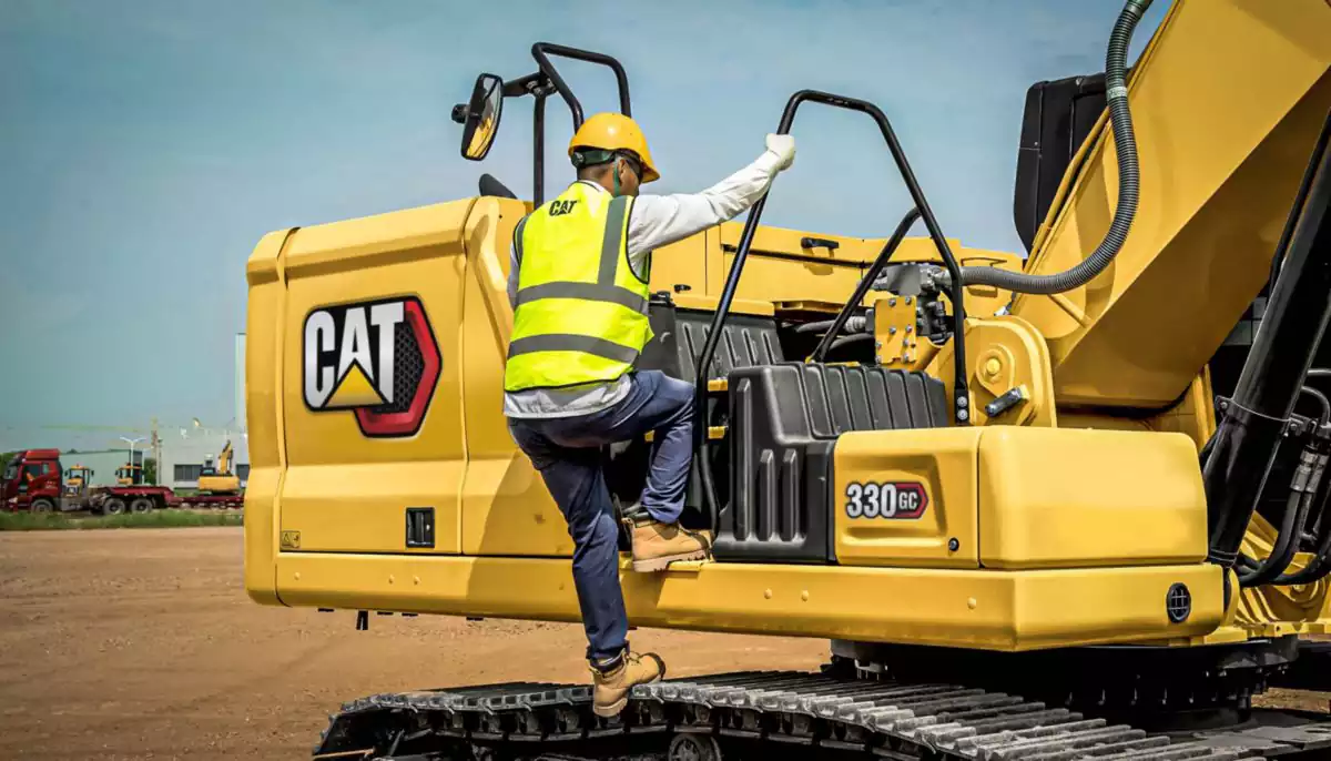 بیل مکانیکی کاترپیلار 330 GC