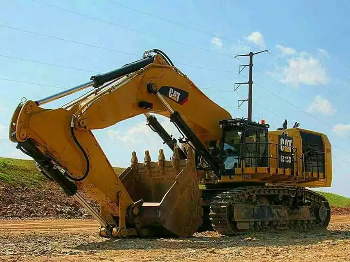 بیل مکانیکی کاترپیلار 6015B