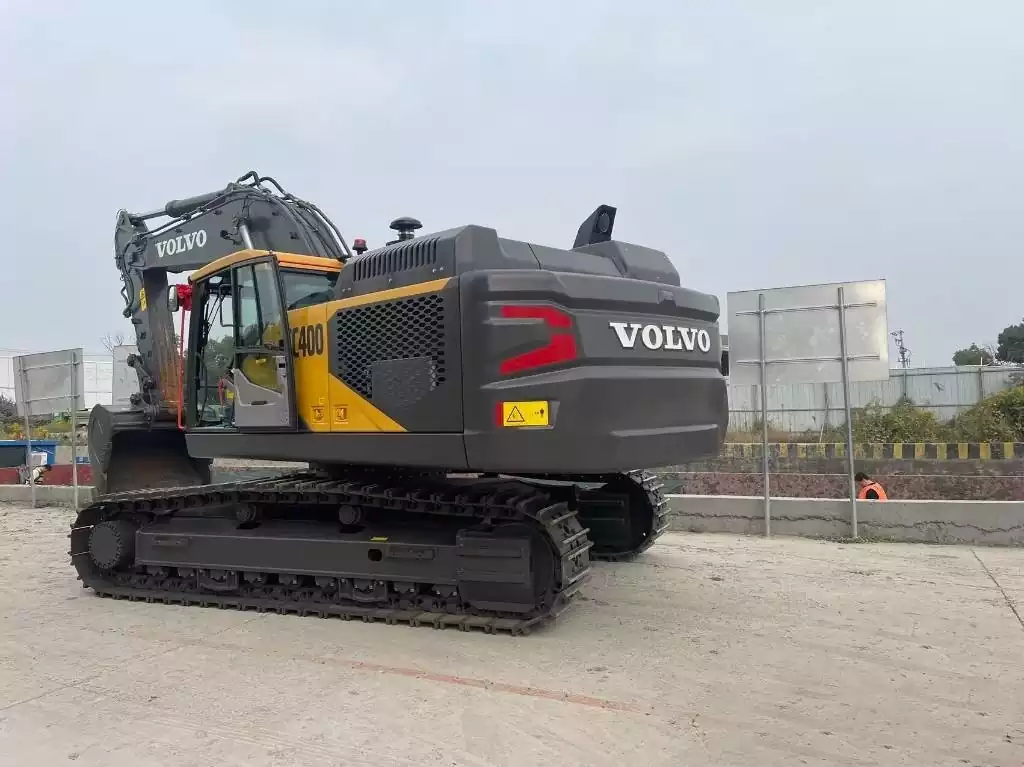 بیل مکانیکی ولوو EC400