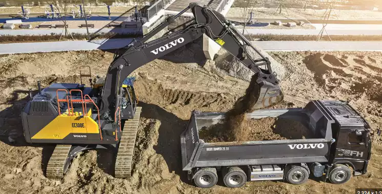 بیل مکانیکی ولوو EC300 هیبرید